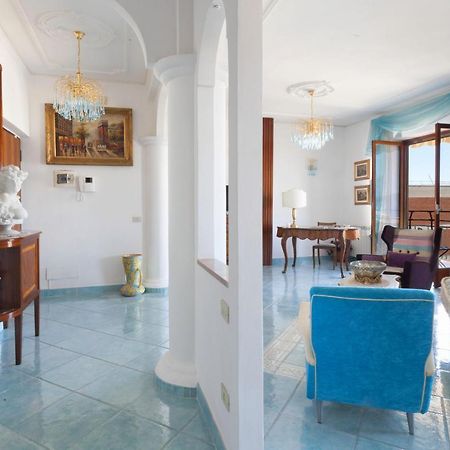 Amore Rentals - Appartamento Cielomare Sorrento Eksteriør billede