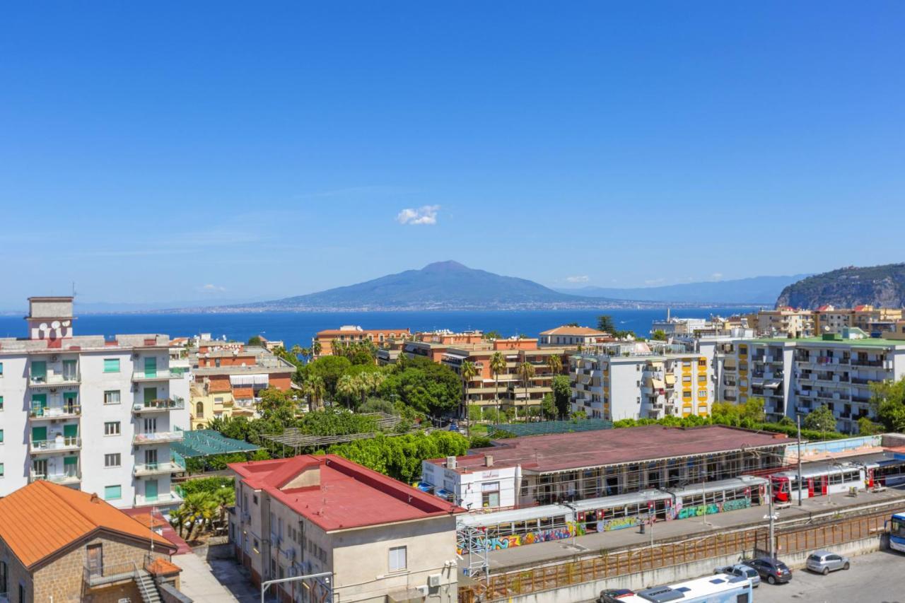 Amore Rentals - Appartamento Cielomare Sorrento Eksteriør billede